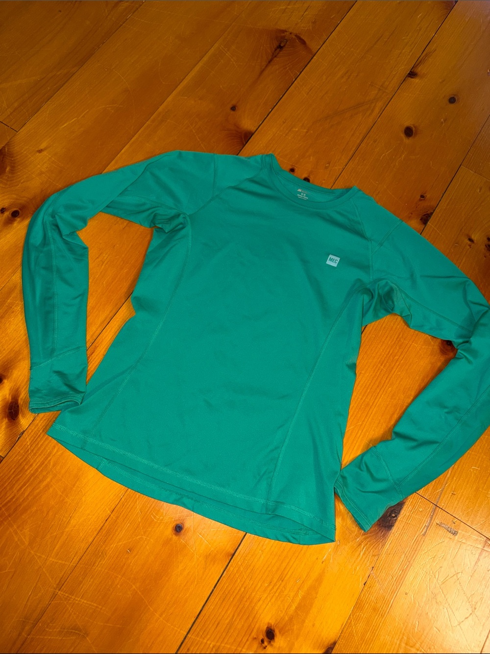 Green MEC Activewear Long-Sleeve Top
